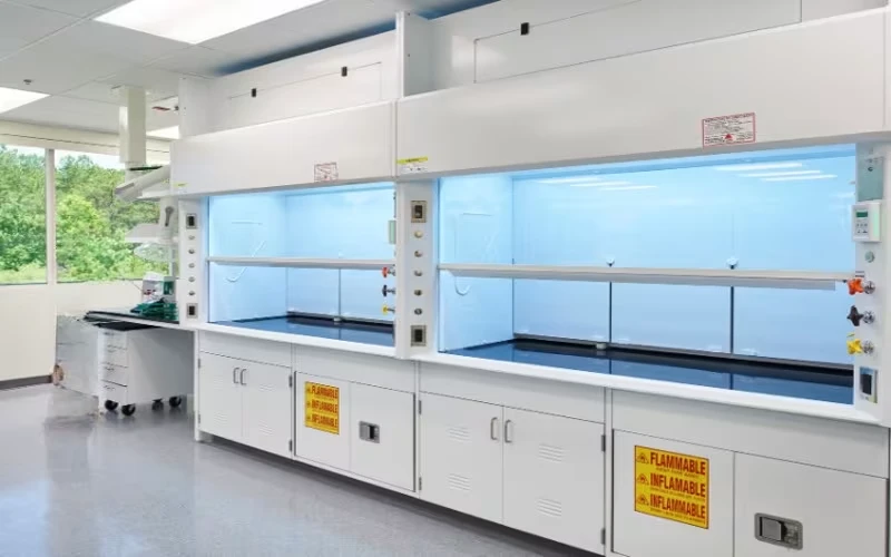Customizable Laboratory Furniture for Enhanced Educational Research